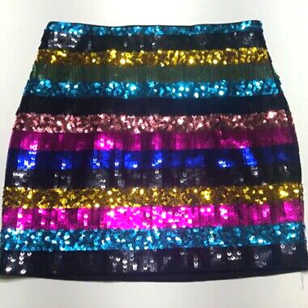 Express Sequin pull-on mini skirt. Medium
